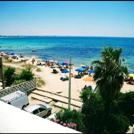 Torre Lapillo Fronte Mare In Centro Con Parcheggio Coperto